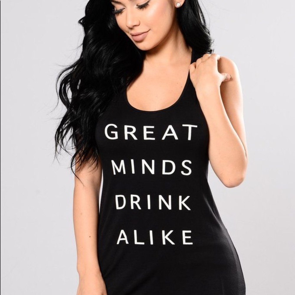 Graphic tank. M - Picture 3 of 3